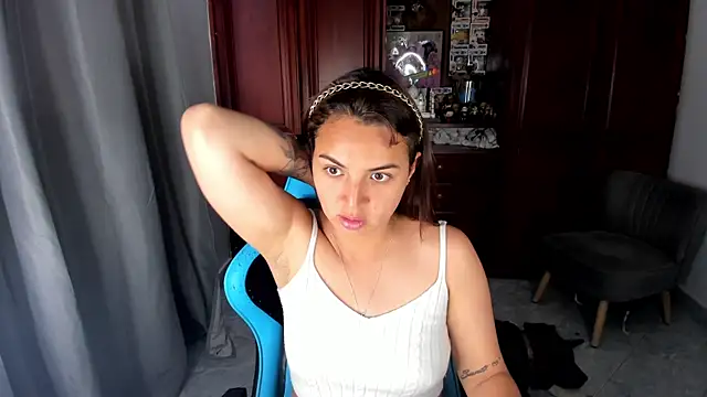 Snapshot of Miss_Nicole chatting on 07.22.26 Miss Nicole online show from 07.22.26