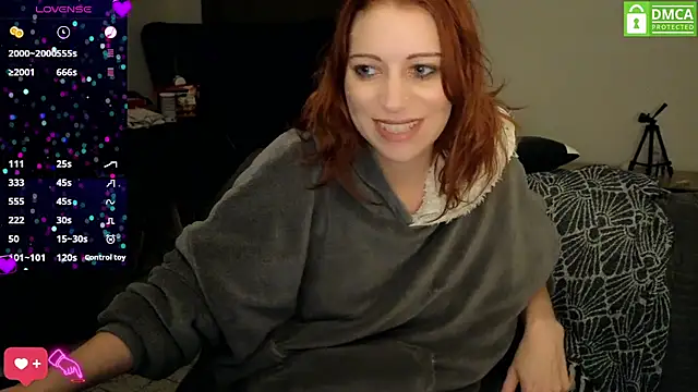 Snapshot of XLisaxx chatting on 01.03.25 XLisaxx online show from 01.03.25