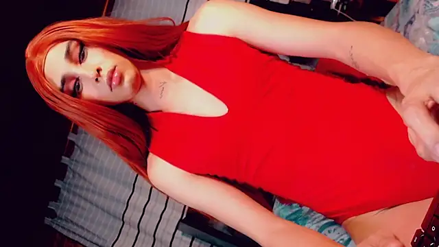 Snapshot of CharlotteBigCock chatting on 02.08.25 CharlotteBigCock online show from 02.08.25