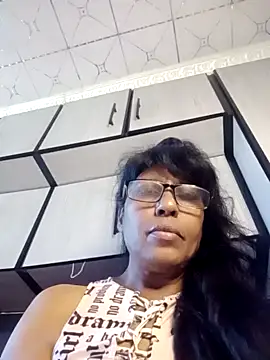 Snapshot of MsAttitude chatting on 06.22.26 MsAttitude online show from 06.22.26