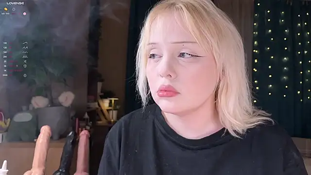 LisaLaas online show from 01.13.26