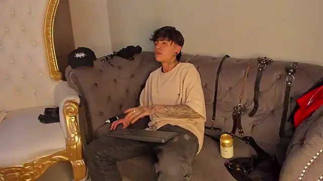 AcidMilo online show from 12.02.24