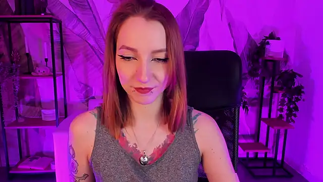 Snapshot of PrettyReckess chatting on 01.21.25 PrettyReckess online show from 01.21.25