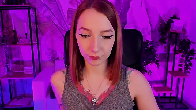 Snapshot of PrettyReckess chatting on 01.22.25 PrettyReckess online show from 01.22.25