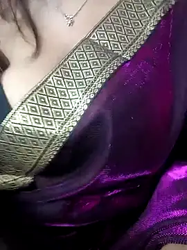 Snapshot of Nia__09 chatting on 09.15.25 Nia  09 online show from 09.15.25