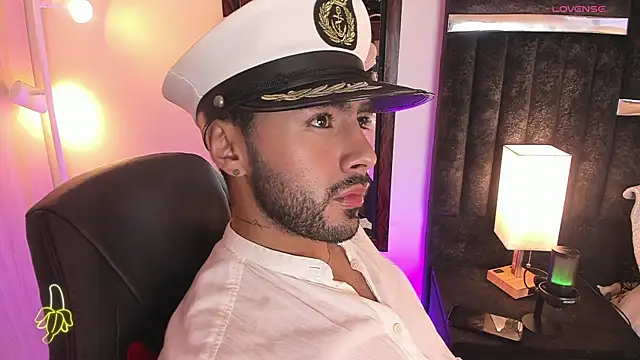 ItsMeEros online show from 11.26.25