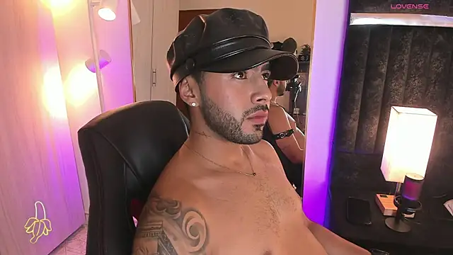 ItsMeEros online show from 11.30.25