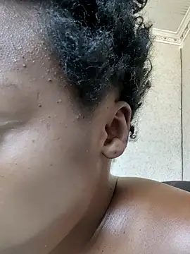 Snapshot of EbonyBuu chatting on 02.09.26 EbonyBuu online show from 02.09.26