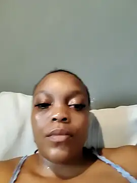 Snapshot of EbonyBuu chatting on 02.26.26 EbonyBuu online show from 02.26.26