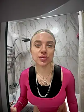 pinkstar  online show from 10.10.25