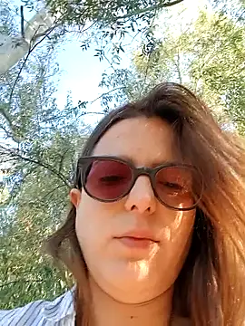 dolcehelena993 online show from 10.19.25