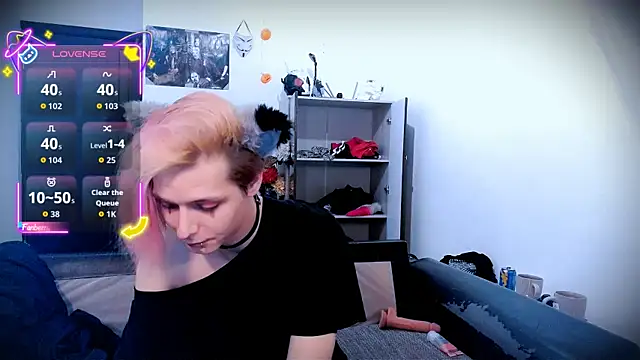 Littlepinkcat online show from 10.02.25