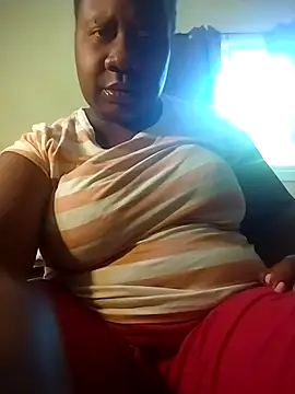 sluttyFetesa online show from 09.30.25