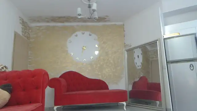 AnnaBellaLuckyXOXO online show from 02.13.25