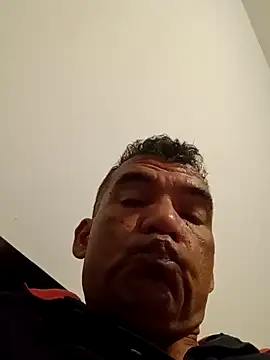 Snapshot of Daddy1972 chatting on 01.05.25 Daddy1972 online show from 01.05.25