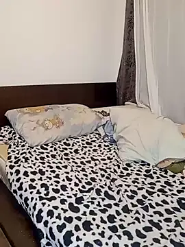 Snapshot of Daddy1972 chatting on 02.04.25 Daddy1972 online show from 02.04.25