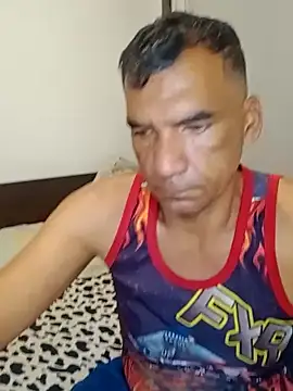 Snapshot of Daddy1972 chatting on 02.07.25 Daddy1972 online show from 02.07.25