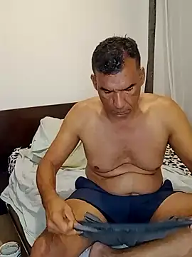 Snapshot of Daddy1972 chatting on 02.12.25 Daddy1972 online show from 02.12.25