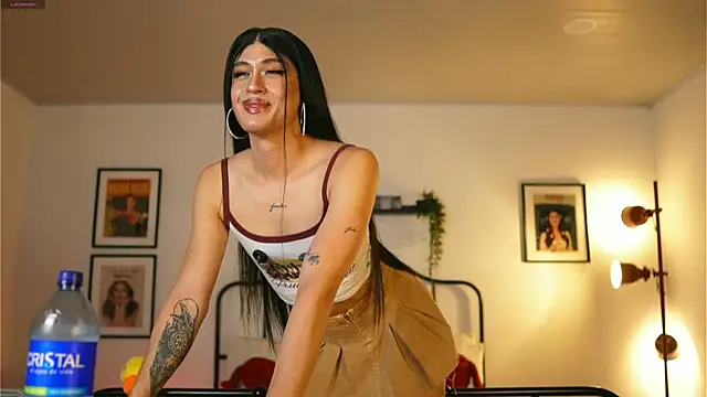 julesbennet online show from 02.21.25