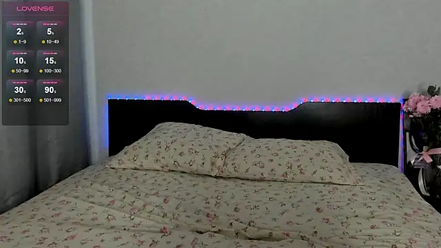 Snapshot of annablisa chatting on 09.30.25 annablisa online show from 09.30.25