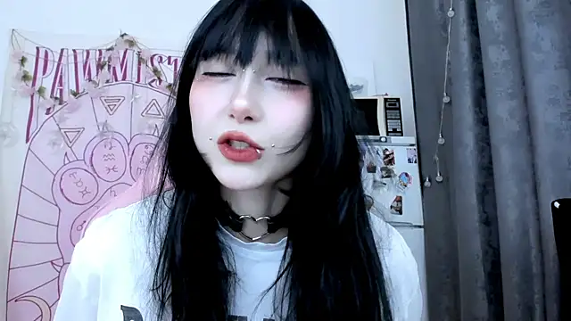 Holy420lolii online show from 06.14.26