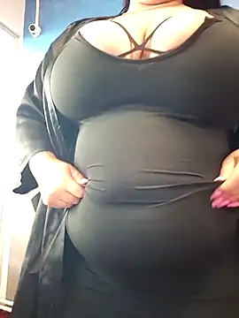 Snapshot of GeorgiaLerox chatting on 06.19.26 GeorgiaLerox online show from 06.19.26