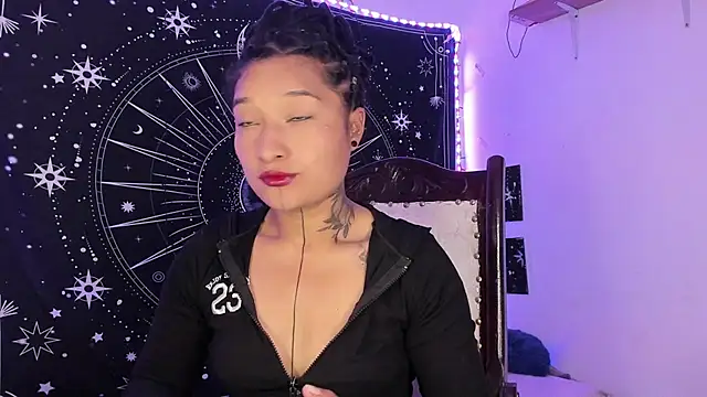 Eva Lee  online show from 11.22.25