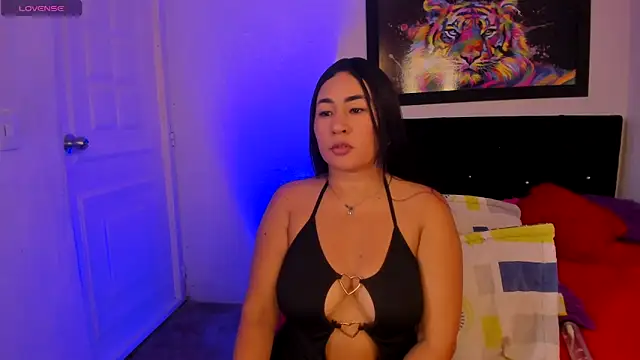 Perla kpop online show from 04.16.26