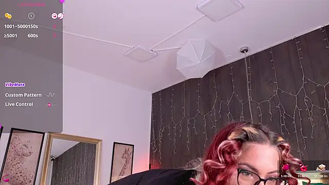 Snapshot of CindeFucknRella chatting on 09.16.25 CindeFucknRella online show from 09.16.25