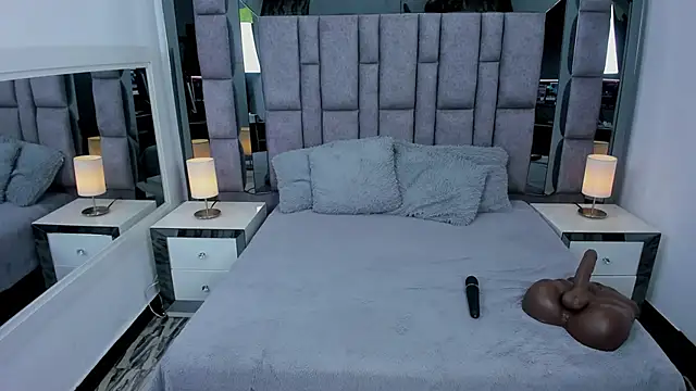 EMMAHILL1 online show from 04.13.26