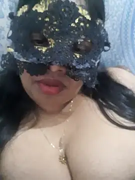 Snapshot of chubby_wife chatting on 07.12.26 chubby wife online show from 07.12.26