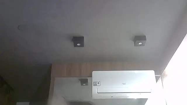 Skinny-Kitten online show from 11.17.25