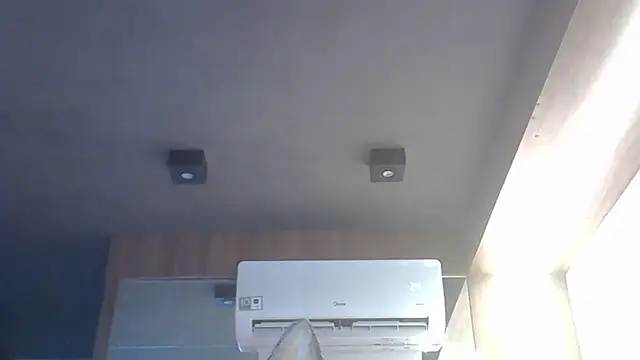 Skinny-Kitten online show from 12.22.25