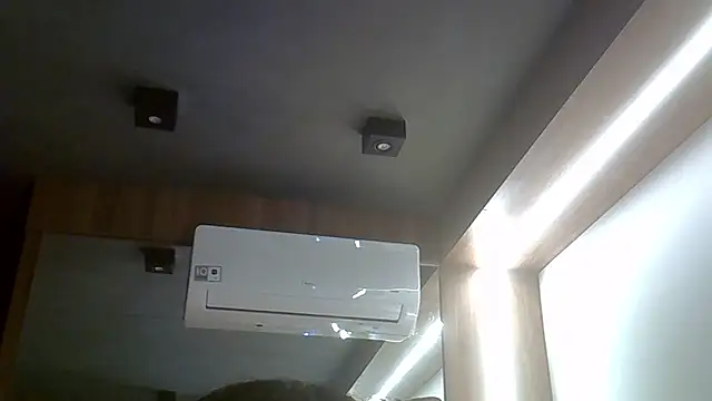 Skinny-Kitten online show from 01.11.26