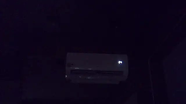 Skinny-Kitten online show from 01.18.26