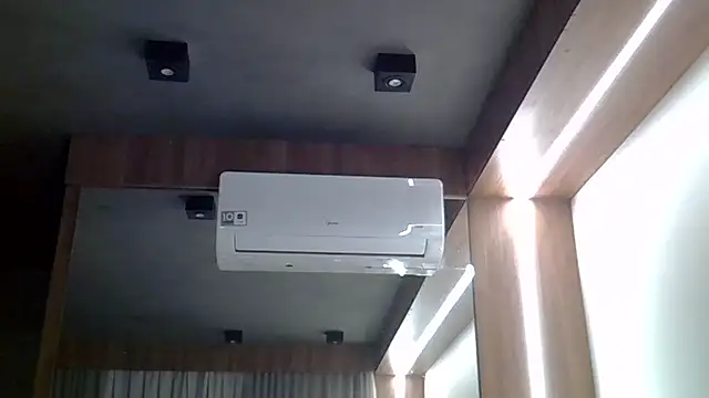 Skinny-Kitten online show from 02.23.26