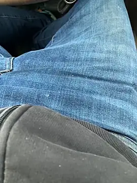 Snapshot of prekumstud chatting on 09.11.25 prekumstud online show from 09.11.25