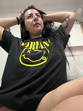 Abril Luv online show from 04.15.26