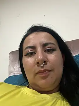 Snapshot of Abril_Luv chatting on 06.10.26 Abril Luv online show from 06.10.26