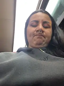 Snapshot of Abril_Luv chatting on 06.17.26 Abril Luv online show from 06.17.26