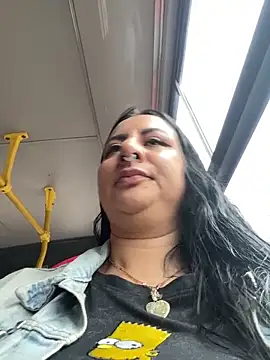 Snapshot of Abril_Luv chatting on 06.19.26 Abril Luv online show from 06.19.26