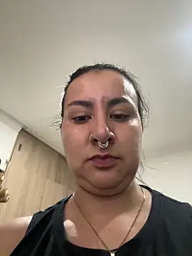 Snapshot of Abril_Luv chatting on 06.20.26 Abril Luv online show from 06.20.26