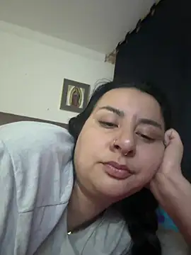 Snapshot of Abril_Luv chatting on 07.20.26 Abril Luv online show from 07.20.26