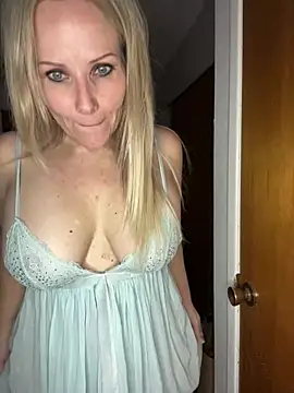 Sexual Lovable Doll online show from 03.23.25