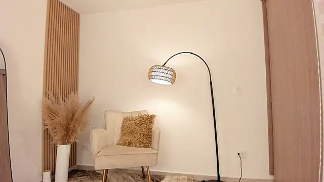 wandathompson  online show from 10.28.25