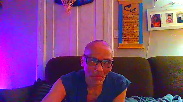 Snapshot of xuan8pssy_ui69 chatting on 02.22.26 xuan8pssy ui69 online show from 02.22.26