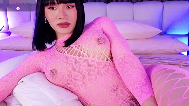 sweetieluna01 online show from 11.23.25