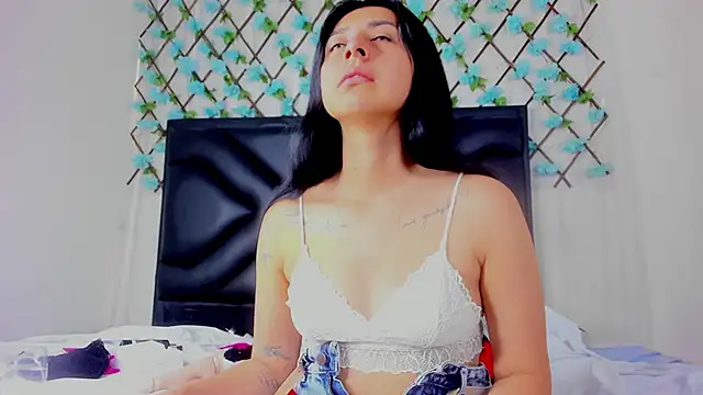 EmmaWilliamss online show from 06.15.26