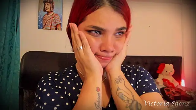 victoriaasaenz  online show from 02.25.25