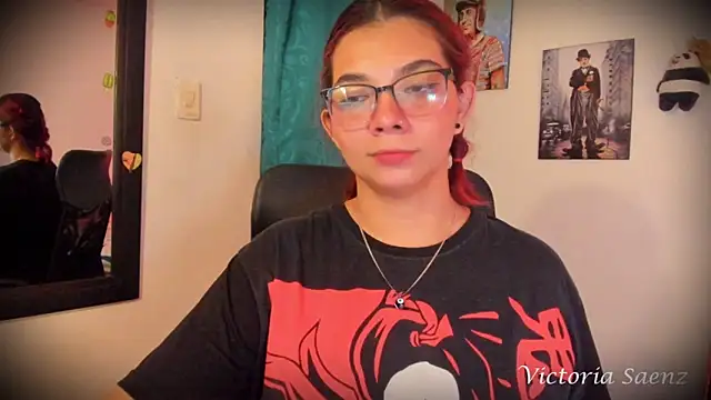 victoriaasaenz  online show from 03.03.25